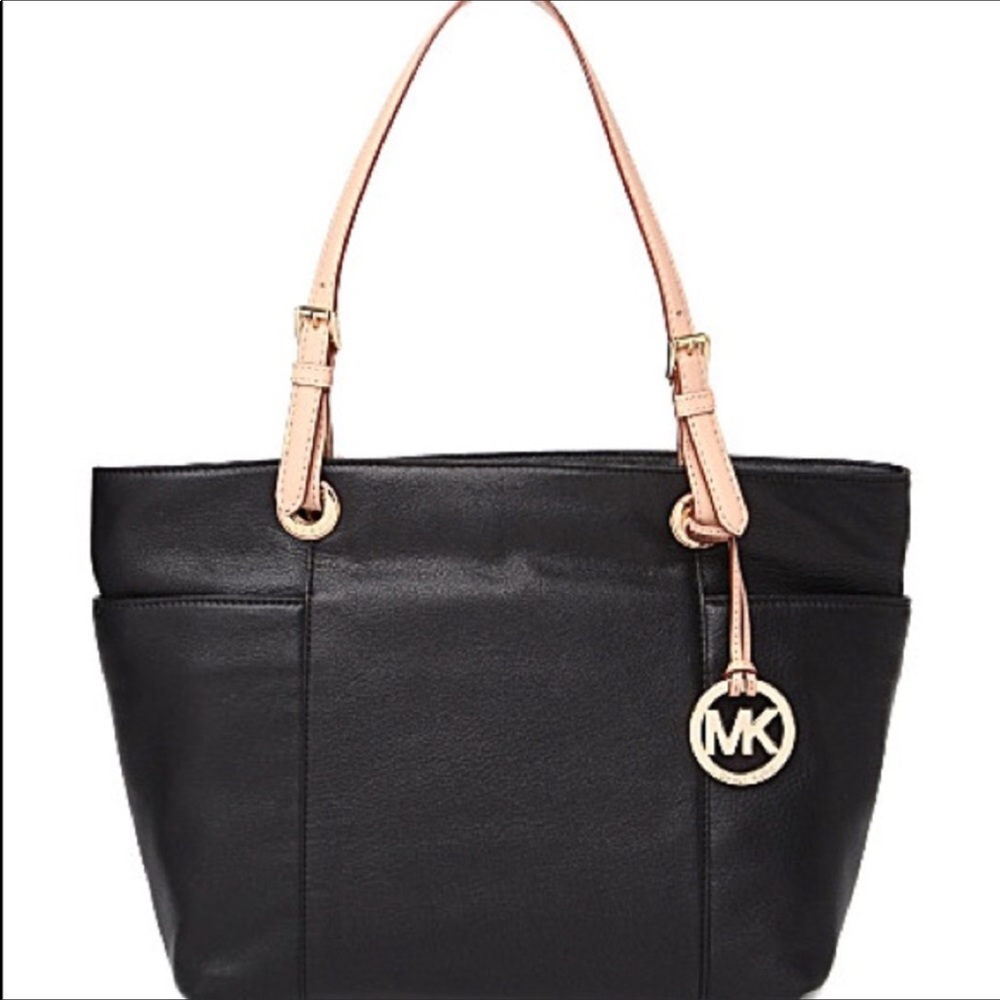 Micheal Kors Purse